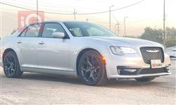 کرایسلەر 300